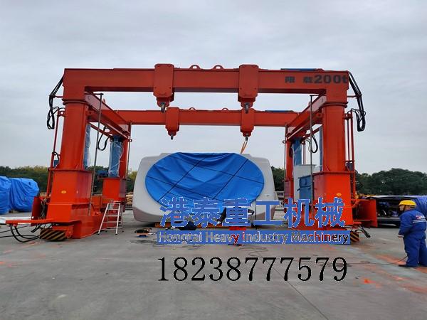 浙江杭州液壓輪胎起重機(jī)的驅(qū)動(dòng)系統(tǒng)