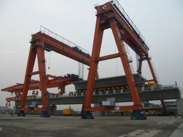 提梁機(jī)