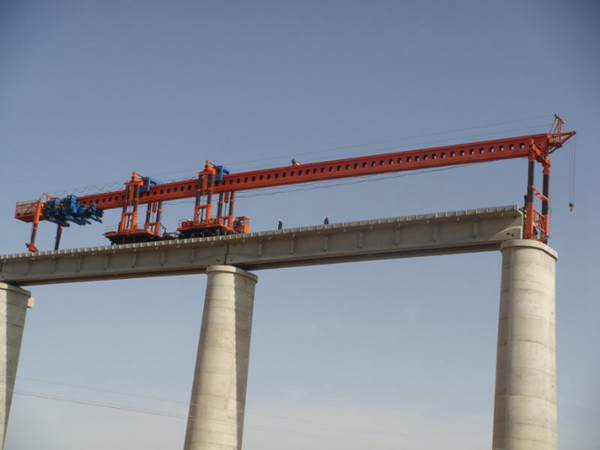 架橋機