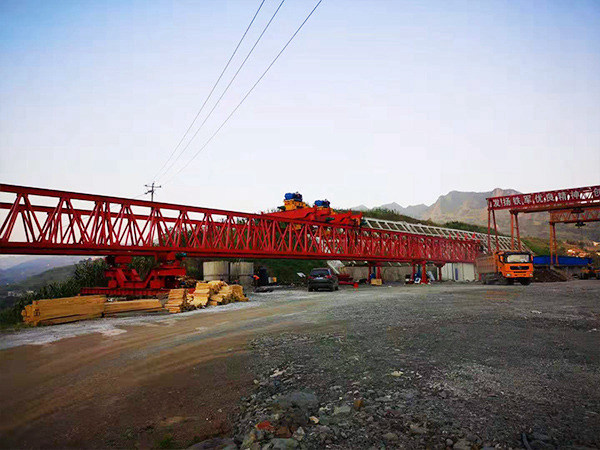 架橋機